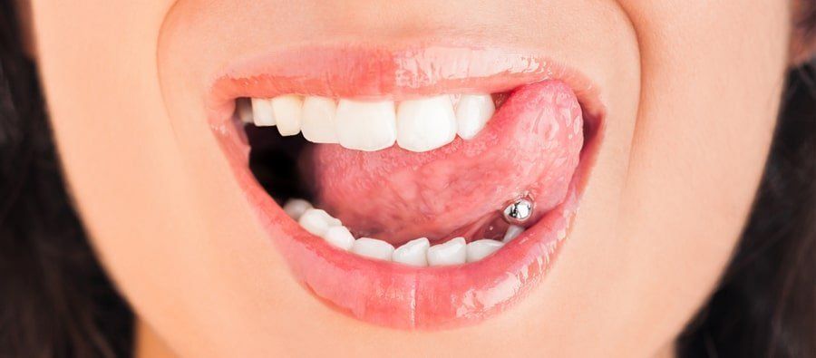 La moda de los piercings orales: un riesgo para la salud